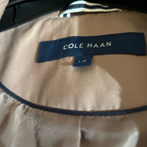 Cole Haan trench coat with remova NJ Le hood, brand new without tags - Picture 3 of 3